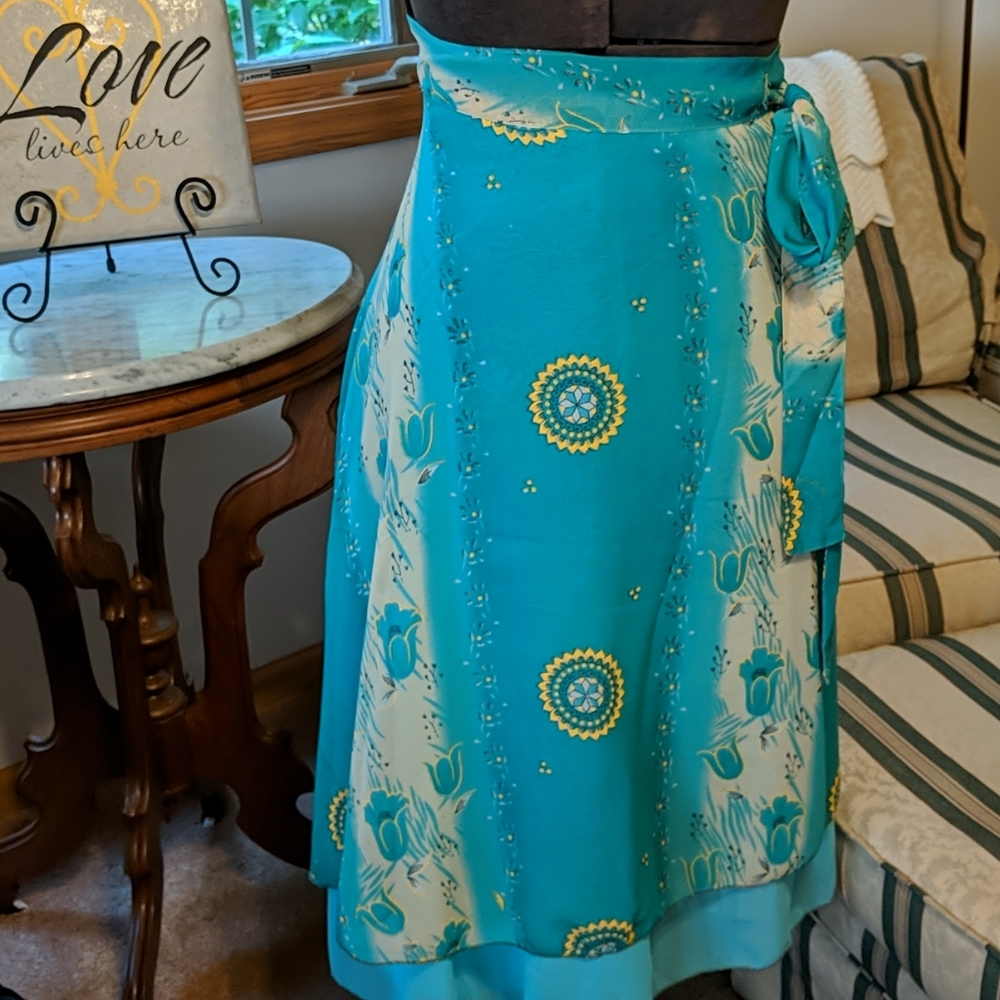 Wrap skirt/dress mid-length